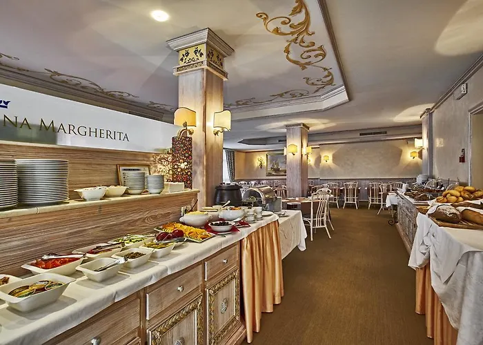 Aparthotel Columbia 3*